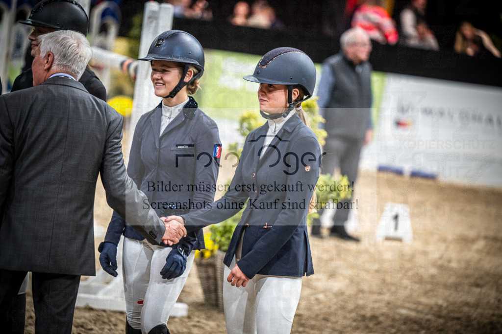 DOS_0065 | Entdecke hochwertige Reitturnierfotos von Foto Oger. Professionell, emotional und authentisch – jetzt Lieblingsmomente im Shop bestellen.Deutschlandweite Turnierfotografie. - Realisiert mit Pictrs.com