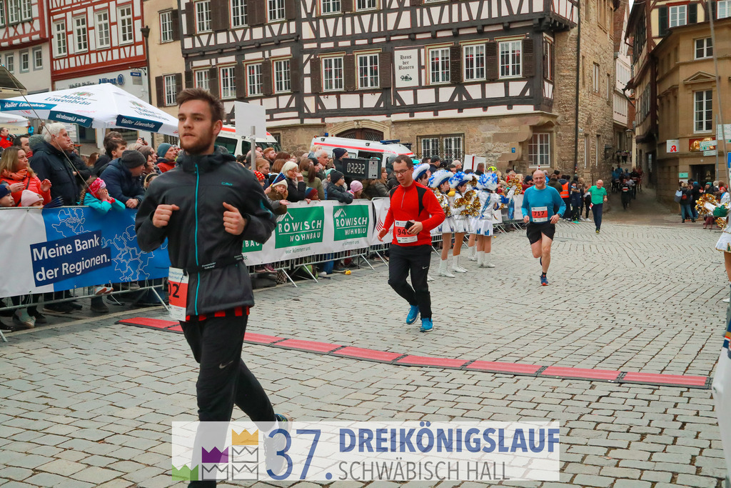 VR Bank Hauptlauf 10000m | 3 Koenigslauf 2023 - Realisiert mit Pictrs.com