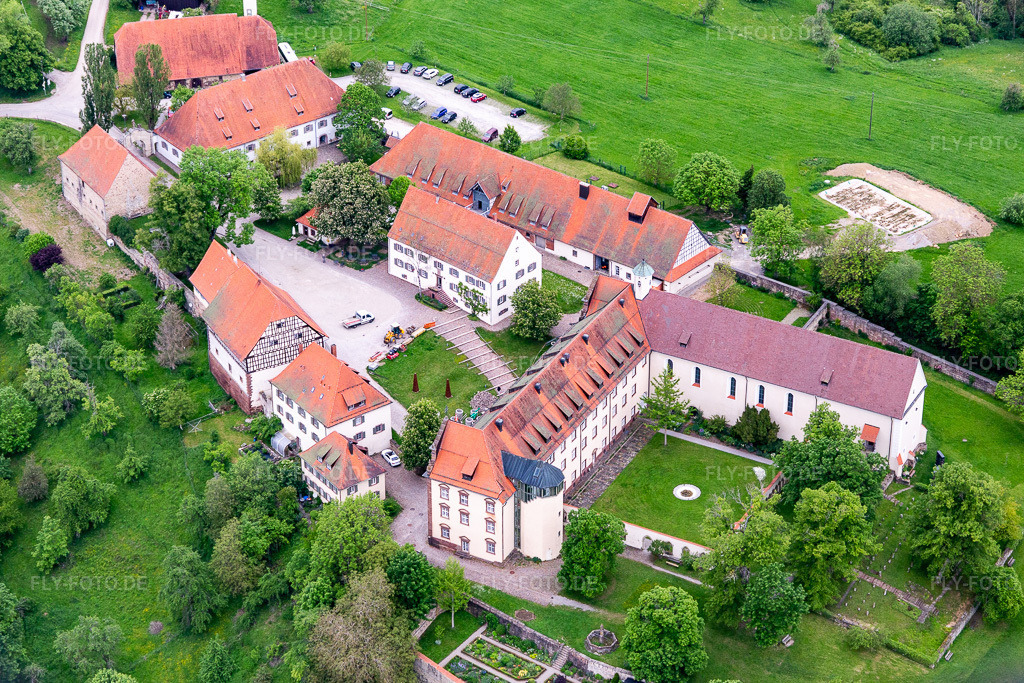Luftbild: Kloster Kirchberg (Berneuchener Haus) in Sulz am Neckar im Bundesland Baden-Württemberg in Deutschland. Foto: IMG_114724.jpg vom 31.05.2019 durch Werner Riehm/FLY-FOTO.de