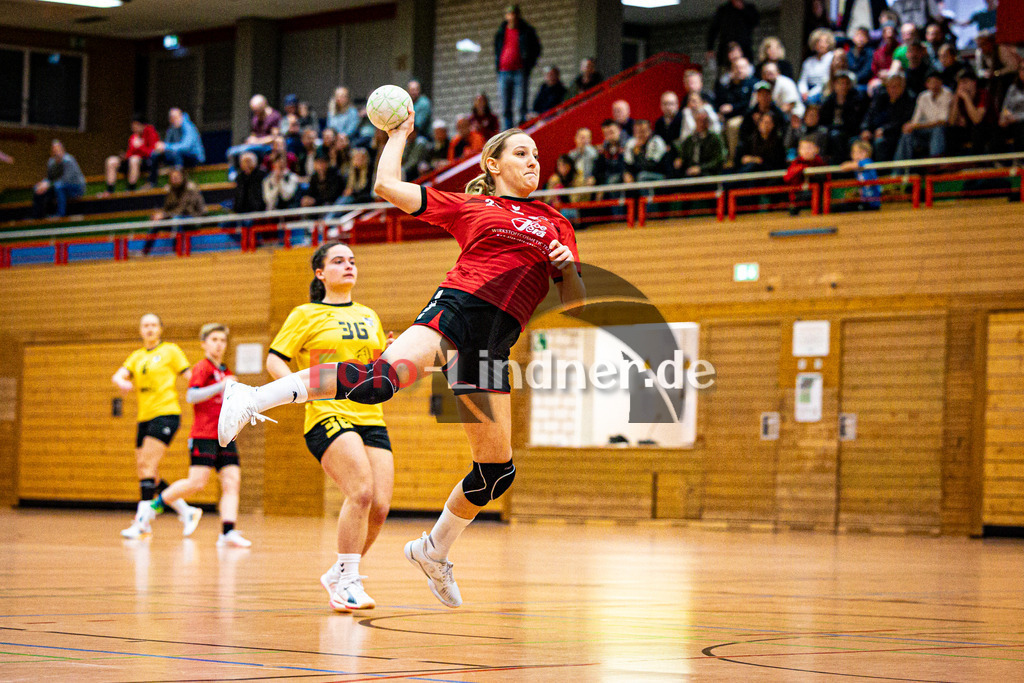 TSV Weiheim gegen TSV Ottobeuren | Bezirksoberliga Handball Frauen 2024/25, TSV Weiheim gegen TSV Ottobeuren, 20250118,Jana CASTAN (TSV Weilheim 21) in Aktion,2025-01-18 in Weilheim (Jahnhalle)Jana CASTAN (TSV Weilheim 21)Copyright: WolfgangxLindner foto-lindner.de