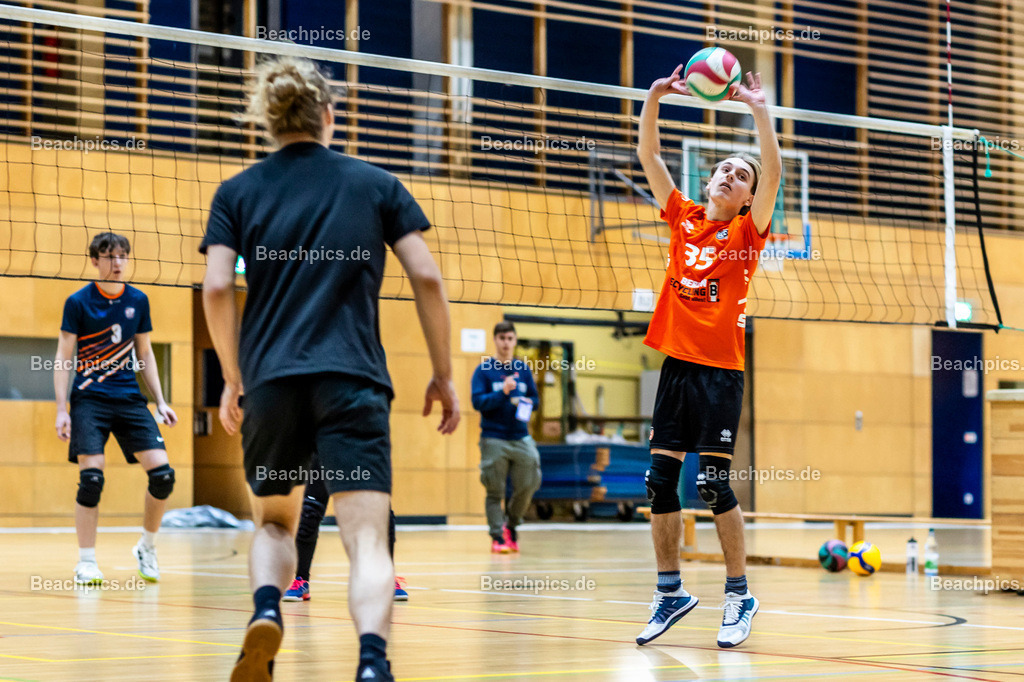 2024-00111439-3-Icke-Cup-Berlin |  16.11.2024; Berlin Foto: Gerold Rebsch - www.beachpics.de