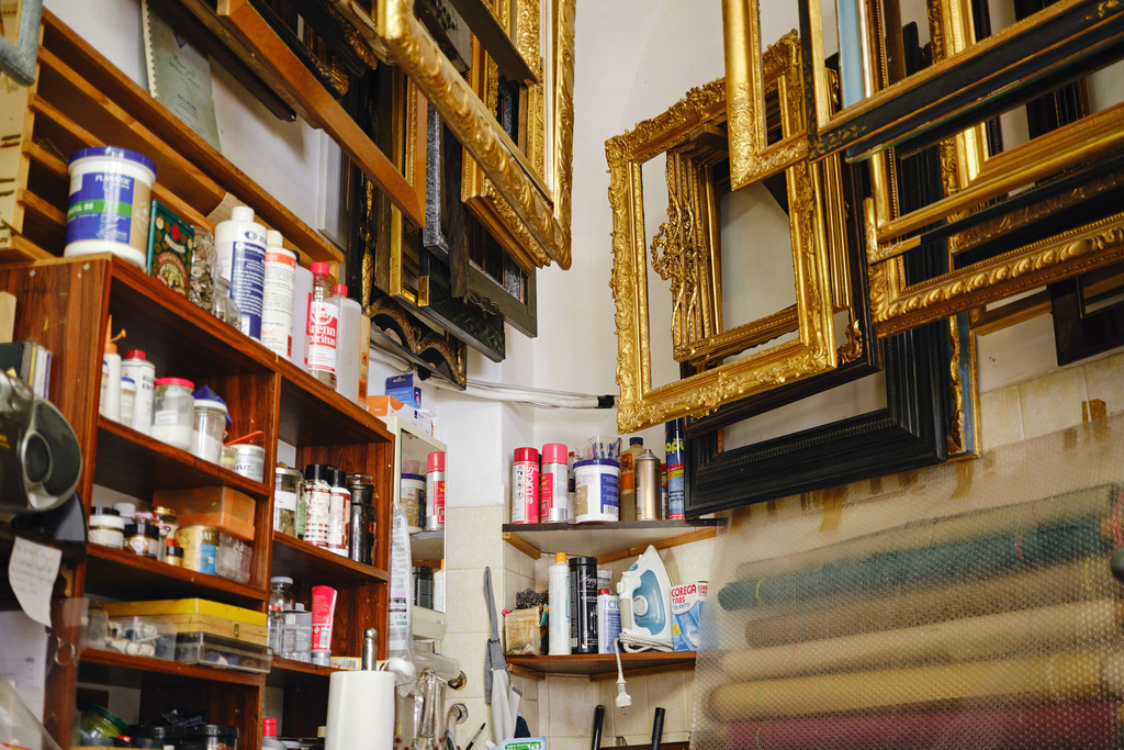 Bühlmayer Hofvergolder | WIen, Austria - April 29, 2025; C. Bühlmayer - K.u.K. Hofvergolder. - Realisiert mit Pictrs.com