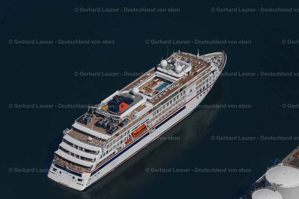 4037971 | KIEL 07.08.2020 Kreuzfahrt- Passagier- und Fahrgast- Schiff "Hanseatic Inspiration" in Kiel im Bundesland Schleswig-Holstein, Deutschland. Weiterführende Informationen bei: Hapag-Lloyd Cruises GmbH. // Cruise and passenger ship "Hanseatic Inspiration" in Kiel in the state Schleswig-Holstein, Germany. Further information at: Hapag-Lloyd Cruises GmbH. Foto: Gerhard Launer