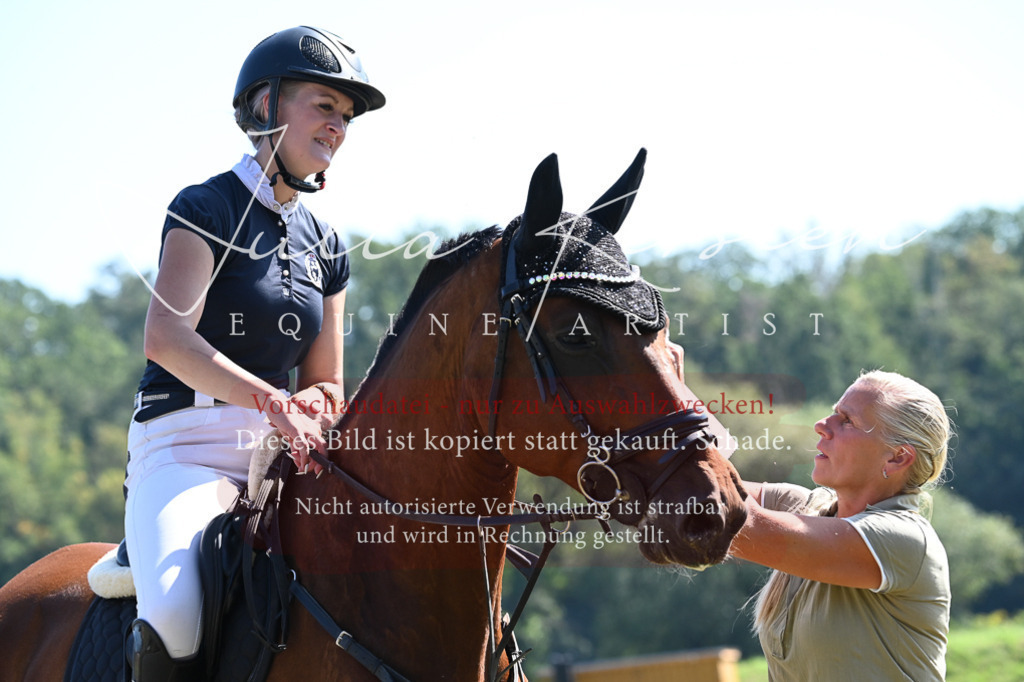 DSC_6488 | Pferde- und Turnierfotografie in Westsachsen. Pferdeportraits, Auftragszeichnungen und intuitive Kunst.