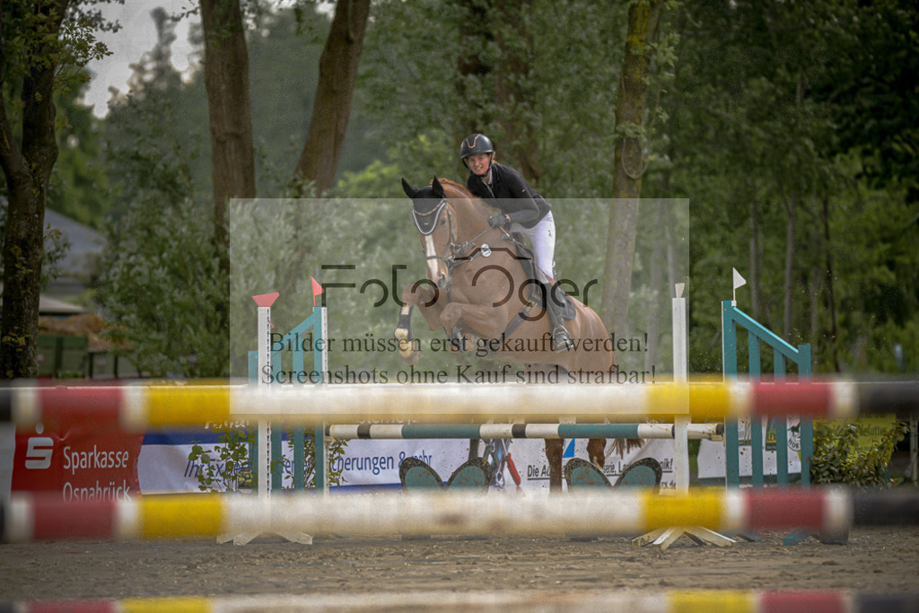 20240505-DOS_8032 | Entdecke hochwertige Reitturnierfotos von Foto Oger. Professionell, emotional und authentisch – jetzt Lieblingsmomente im Shop bestellen.Deutschlandweite Turnierfotografie. - Realisiert mit Pictrs.com