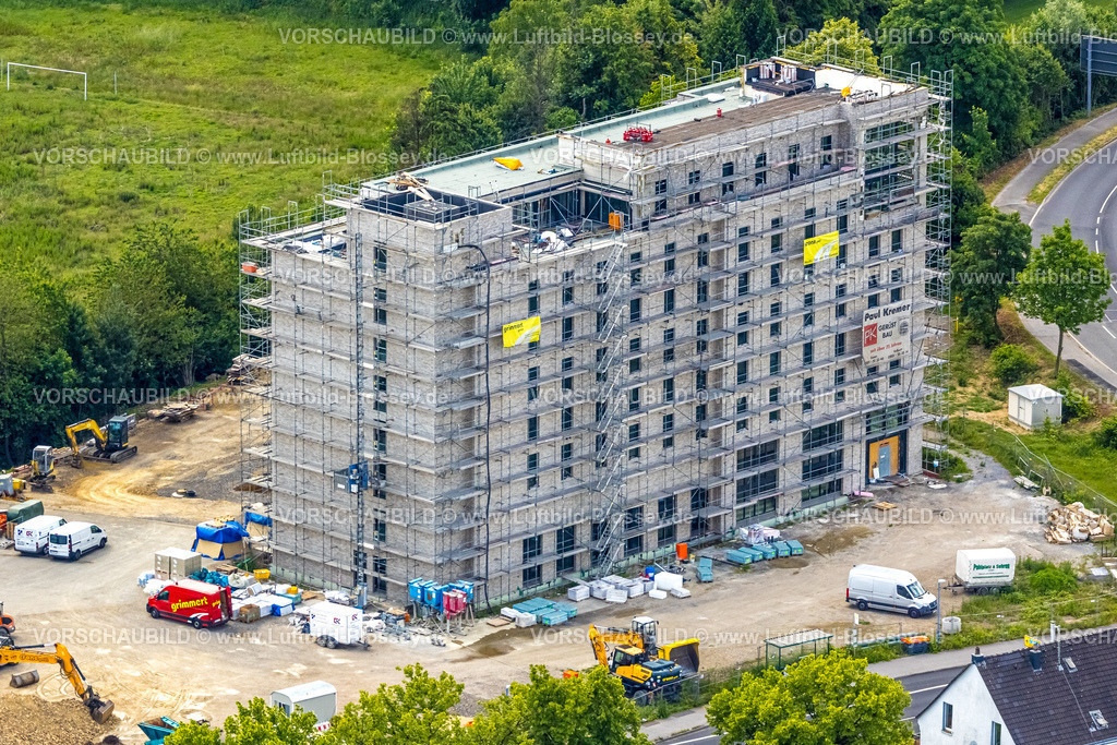 Velbert250601162 | Luftbild, Baustelle mit Hotel-Neubau am Eckgrundstück Flandersbacher Weg und Heiligenhauser Straße, Velbert, Ruhrgebiet, Nordrhein-Westfalen, Deutschland