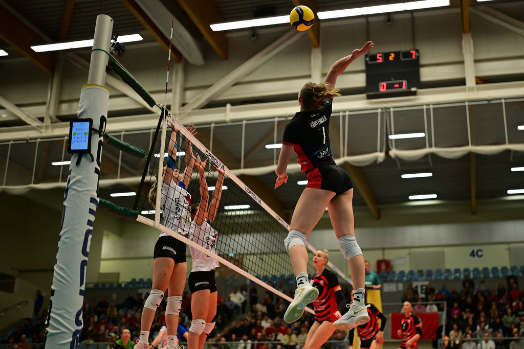 Volleyball I Frauen I Saison 2025-2026 I Bundesliga I Hauptrunde I ETV Hamburger Volksbank Volleys - Skurios Volleys Borken | Der Sportfotograf. - Realisiert mit Pictrs.com