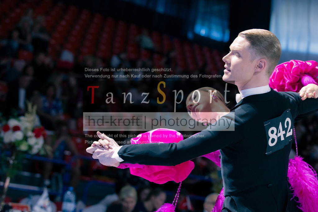 IMG_7186 | Tanzsportbilder, Standardtanz, Lateintanz, WDSF, DTV, LTVB, dancecomp, goc, hessen tanzt, blaues band der spree, walzer, tango, wiener walzer, slowfox, quickstepp, samba, rumba, cha-cha-cha, paso doble. jive, hd-kroft photography, turniertanzsport