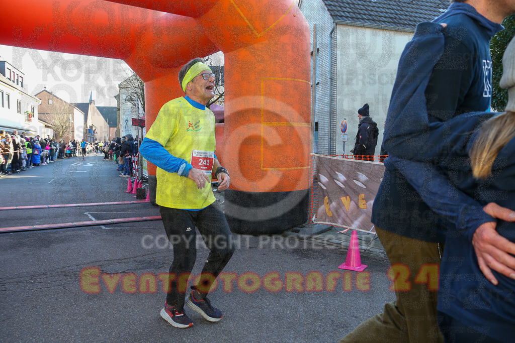 241201_1226_EX1_2119 | Sportfotografie im Rhein-Sieg Kreis, Köln, Bonn, NRW, Rheinland Pfalz, Hessen, etc. Unser Tätigkeitsfeld umfasst den Laufsport vom Volkslauf über den Marathon, Duathlon, Triathon bis zum Ultralauf wie Kölnpfad Ultra oder Schindertrail.