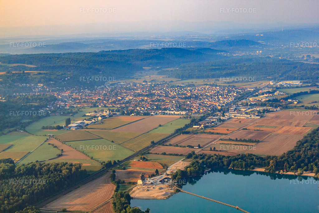Luftbild: Ortsansicht von Norden in Weingarten im Bundesland Baden-Württemberg in Deutschland. Foto: IMG_52806.jpg vom 05.09.2012 durch Werner Riehm/FLY-FOTO.de