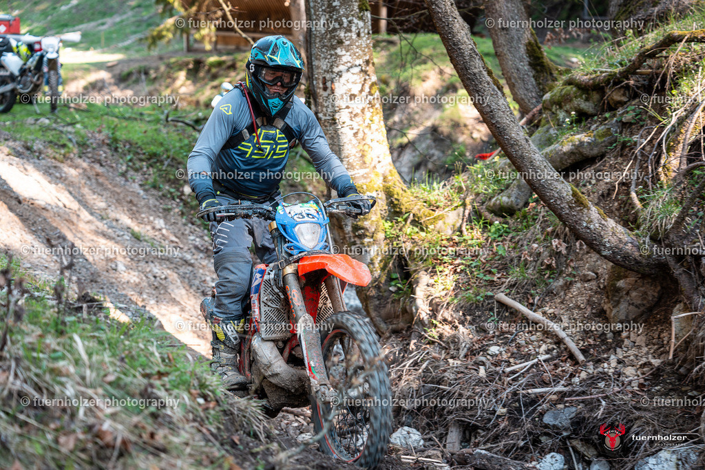 fuernholzer_250501-C1-182 | Fotografische Impressionen von der Red Stag Enduro Extreme by fuernholzer-photography.com. Endurosport in Österreich fotografisch festgehalten von fuernholzer. Auftragsfotografie für Private, Gewerbefotos und Industriefotografie. Eventfotografie, Sportfotografie und Motorsportfotografie. Anbieter von Fotoworkshops, Fototraining, fotografischen Vorträgen und Fotoseminaren.
