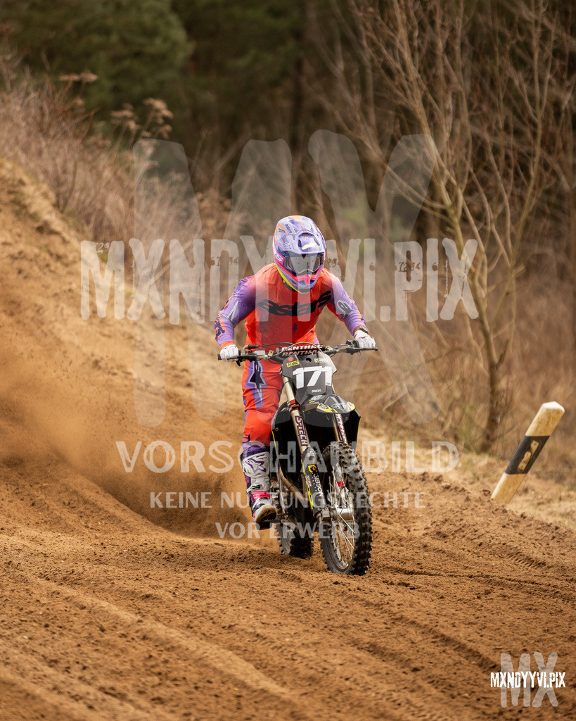 866A1303 | mxndyyvipix