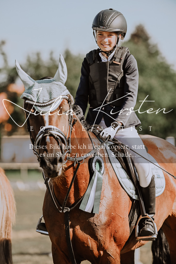 DSC_9527 | Pferde- und Turnierfotografie in Westsachsen. Pferdeportraits, Auftragszeichnungen und intuitive Kunst.