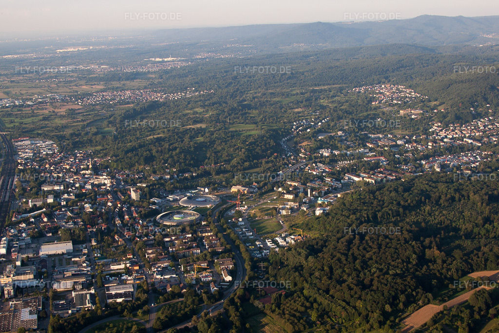 Luftbild: Ortsansicht von Südwesten im Ortsteil Oos in Baden-Baden im Bundesland Baden-Württemberg in Deutschland. Foto: IMG_59545.jpg vom 16.08.2013 durch Werner Riehm/FLY-FOTO.de