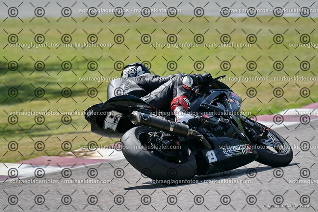 26BT02-1455 | markuskiefer.com - Realisiert mit Pictrs.com