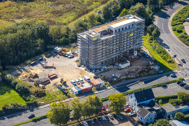 Velbert240812788 | Luftbild, Baustelle mit Hotel-Neubau am Eckgrundstück Flandersbacher Weg und Heiligenhauser Straße, Velbert, Ruhrgebiet, Nordrhein-Westfalen, Deutschland
