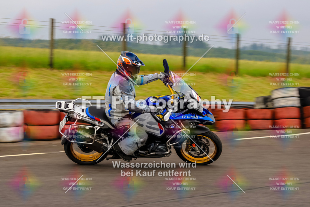 OBK-5554 | Hier findet Ihr Bilder von Touristenfahrten auf der Nürburgring Nordschleife oder von anderen Veranstaltungen die ich besucht habe. Viel Spass beim Durch Schauen 