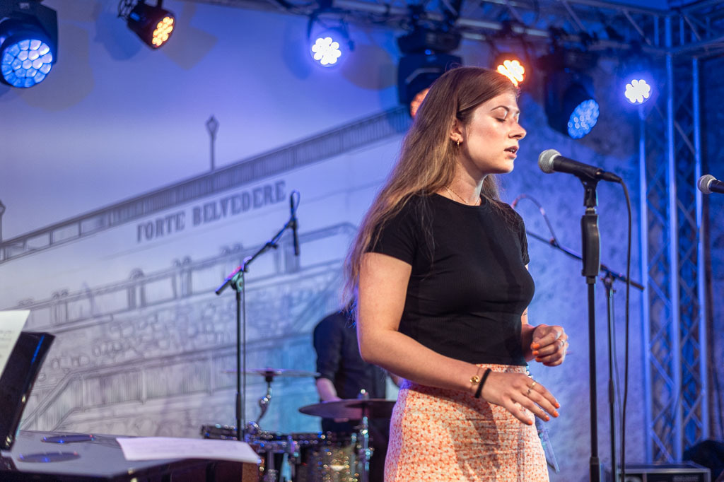 Karaoke mit Liveband | Karaoke mit Forster Family im Forte Belvedere Leisnig zum Festival Hallo Leisnig 2022. - Realisiert mit Pictrs.com