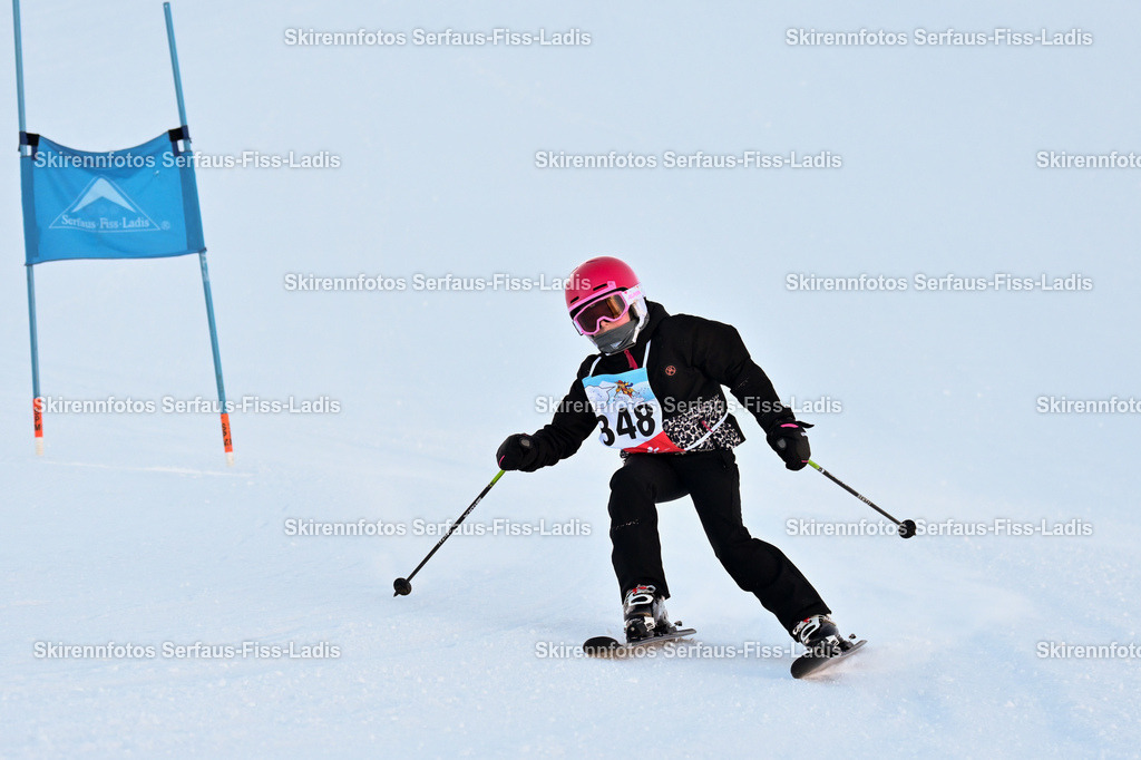 SRF_25.12.2025_0158 | Skirennfotos,Serfaus,Fiss,Ladis,Kinderskirennen,Winter,Tirol,Oberland,skirace,SFL,feelfree,weil wir's genießen,ski,Ski,skifahren,Sonnenplateau, - Realisiert mit Pictrs.com