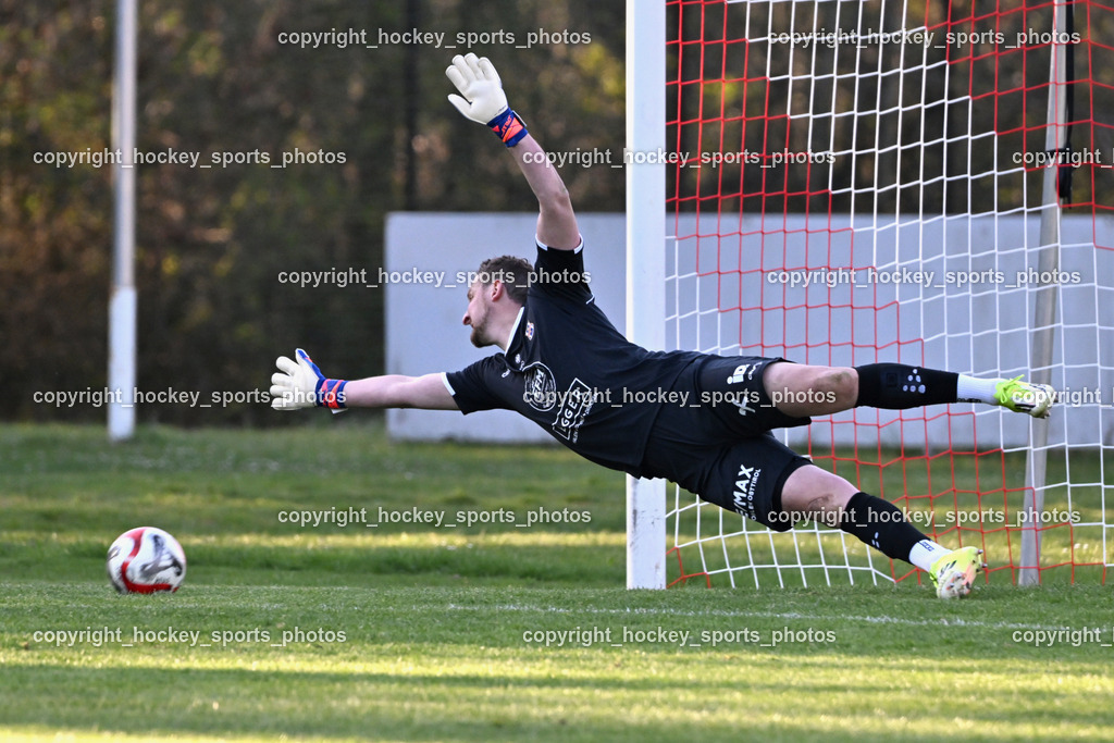 ATUS Ferlach vs. Union Matrei  | #1 Julian Weiskopf Union Matrei, Tor ATUS Ferlach, ATUS Ferlach vs. Union Matrei , ATUS Ferlach vs. Union Matrei  am 11.04.2026 in Rothenthurn (Sportplatz Rothenthurn), Austria, (Photo by Bernd Stefan)