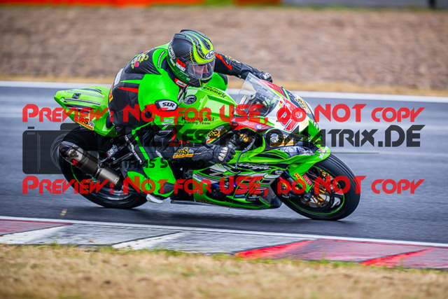 MaZZes_FotoMatrix_220625_7419 | PROSUPERSTOCK