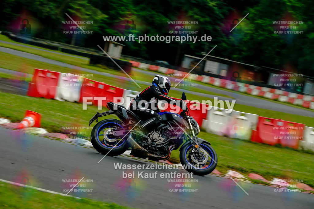 VBK-3684 | Hier findet Ihr Bilder von Touristenfahrten auf der Nürburgring Nordschleife oder von anderen Veranstaltungen die ich besucht habe. Viel Spass beim Durch Schauen 