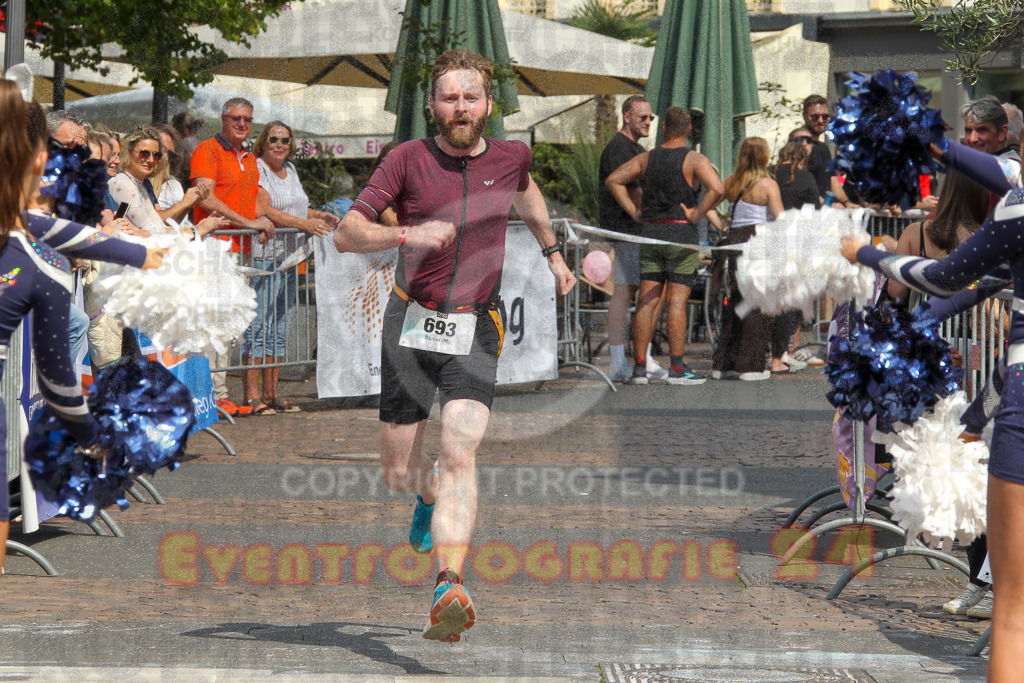 250824_1505_EV4_2636 | Sportfotografie im Rhein-Sieg Kreis, Köln, Bonn, NRW, Rheinland Pfalz, Hessen, etc. Unser Tätigkeitsfeld umfasst den Laufsport vom Volkslauf über den Marathon, Duathlon, Triathon bis zum Ultralauf wie Kölnpfad Ultra oder Schindertrail.