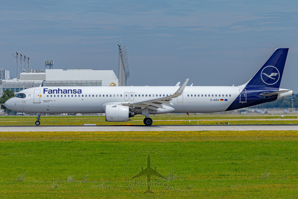 LH1796-A21N-D-AIEH-MUC-PMI-20240727-2 | Browse breathtaking aviation photography and order high-quality prints from AviatoRay's gallery. Perfect for enthusiasts and collectors. - Realisiert mit Pictrs.com