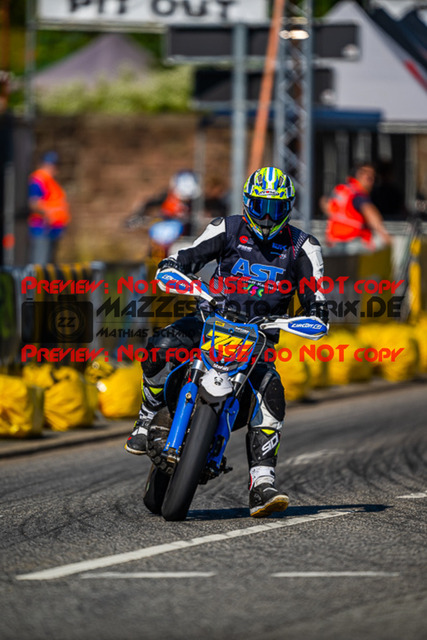 MaZZes_FotoMatrix_230609_5629 | UE40