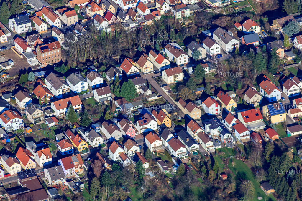 Hofgrabenstraße | Luftbild: Hofgrabenstraße in Lingenfeld im Bundesland Rheinland-Pfalz in Deutschland. Foto: IMG_36789.jpg vom 16.01.2011 durch Werner Riehm/FLY-FOTO.de - Realisiert mit Pictrs.com