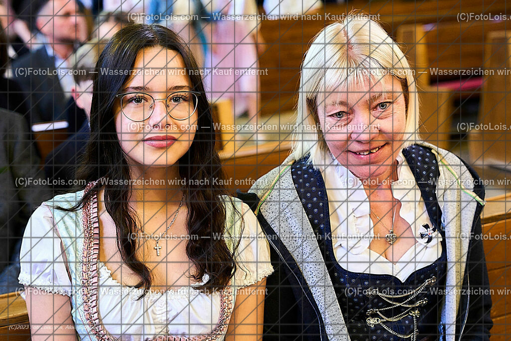 ALP2126_Pfarrfirmung Wieselburg | (C)FotoLois.com, Alois Spandl, Pfarrfirmung in Wieselburg mit Firmspender Eduard Gruber (ehemaliger Generalvikar der Diözese St. Pölten), Sa 3. Juni 2023.