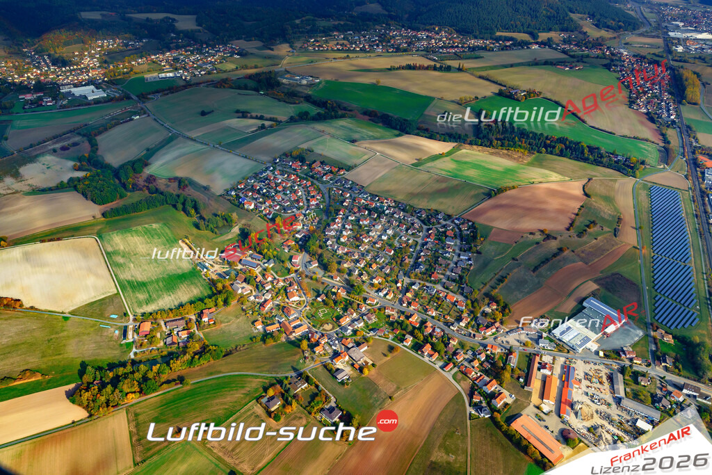 Das Luftbild der Stadt Tueschnitz wurde 2018 vom Flugzeug heraus erstellt (keine Drohne) Aufnahmehöhe ca.400 Meter- hohe Auflösung für beste Druck-Qualität