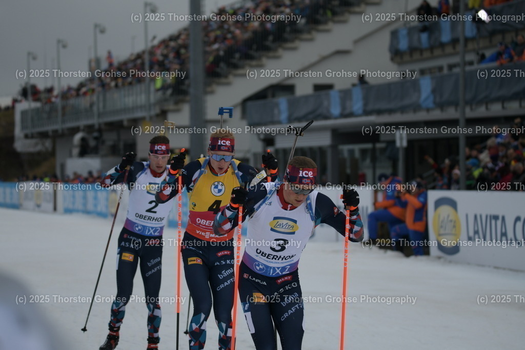 BMW IBU World Cup Biathlon - Oberhof (GER) 2024, 06.01.2024 | BMW IBU World Cup Biathlon - Oberhof (GER) 2024, MÄNNER 12,5 KM VERFOLGUNG am 06.01.2024 in ARENA AM RENNSTEIG in Oberhof, (Germany)

Image: Endre Stroemsheim NOR, Johannes Thingnes Boe NOR, Sturla Holm Laegreid NOR - Realisiert mit Pictrs.com