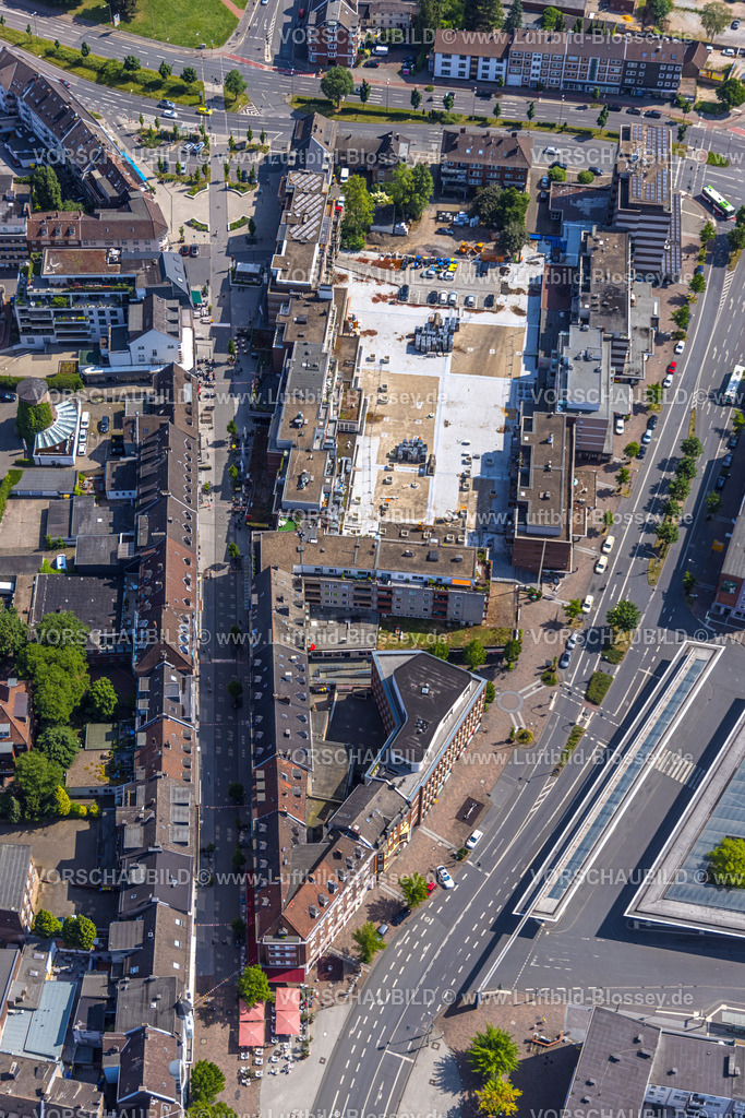 Bottrop220501881 | Luftbild, Baustelle Innenhoferneuerung Trapez-Hof, Wohnanlage zwischen Gladbecker Straße  und Horster Straße, Altstadt, Bottrop, Ruhrgebiet, Nordrhein-Westfalen, Deutschland