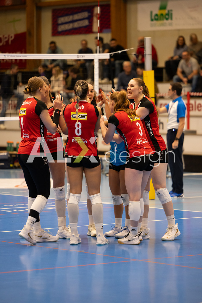 Volleyball I Frauen I Saison 2025-2026 I CEV Volleyball Challenge Cup 2026 | Women I 16th Finals I VC Kanti Schaffhausen - TJ Ostrava I 03.12.2025 | Hochwertige Sportfotos kaufen & lizenzieren für Medien, Vereine, Agenturen & Sportler:innen. Entdecke professionelle Sportfotografie im Bildshop von Alexander Franzen. - Realisiert mit Pictrs.com