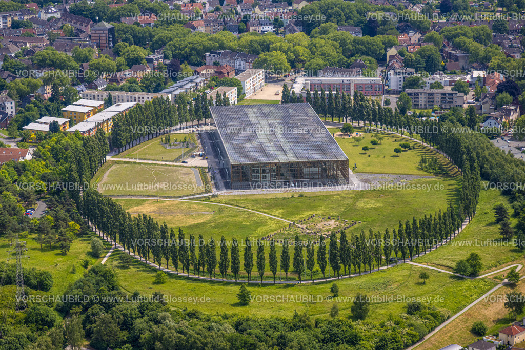 Herne250602066 | Luftbild, Akademie Mont-Cenis - Fortbildungsakademie des Ministeriums des Innern des Landes NRW, Baumallee Kreis, Sodingen, Herne, Ruhrgebiet, Nordrhein-Westfalen, Deutschland