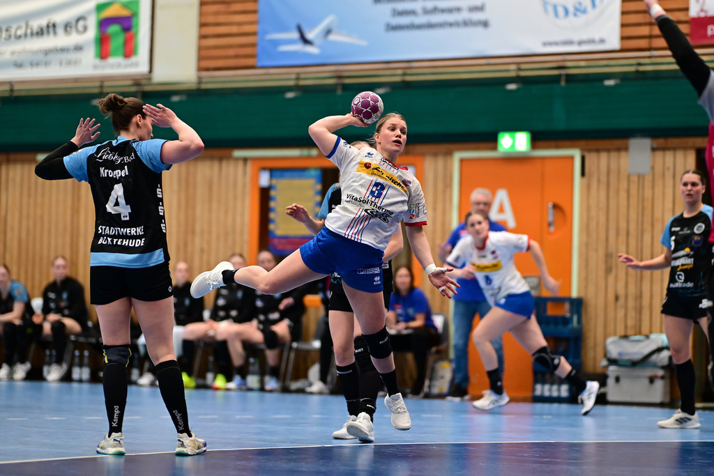 Handball I Frauen I Saison 2024-2025 I 1. HBF I 19. Spieltag I Buxtehuder SV - HSG Blomberg-Lippe I 25269 | Laura Rüffieux (3, HSG Blomberg-Lippe) - Realisiert mit Pictrs.com
