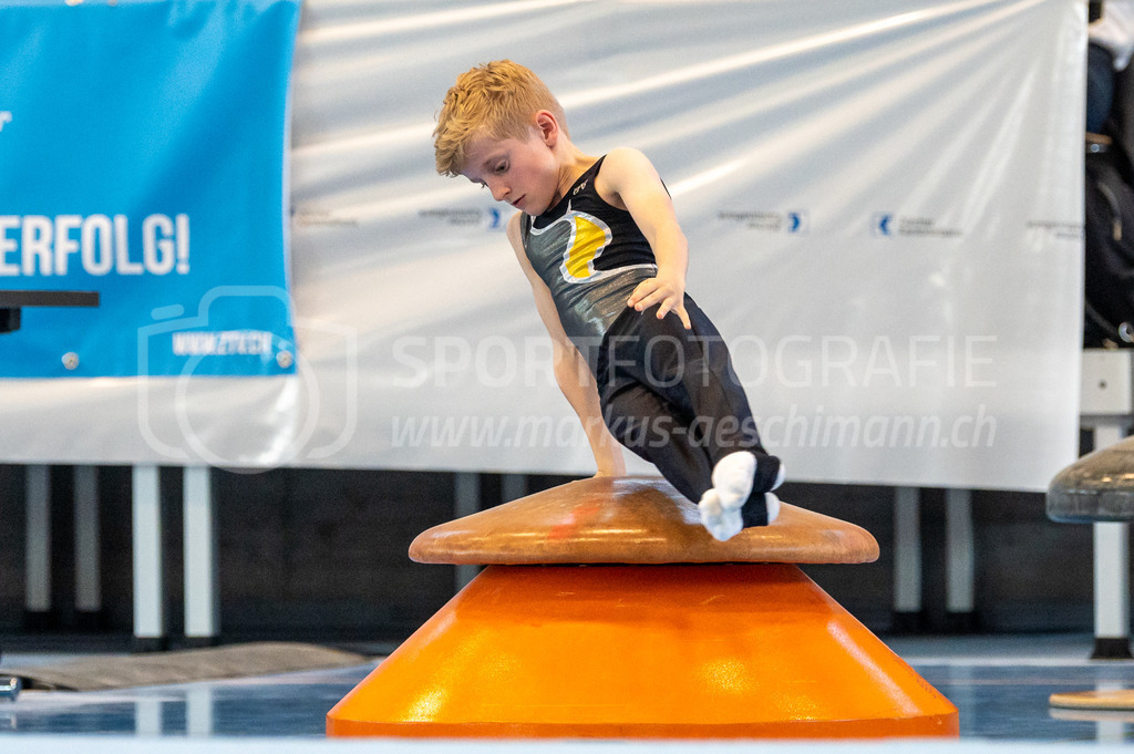 104. Zürcher Kunstturnertage Neftenbach - 15. May 2022 | 104. Zürcher Kunstturnertage Neftenbach
Turnhalle Ebni, Neftenbach
Programm 1 (P1)
Bild: Sportfotografie Markus Aeschimann | www.markus-aeschimann.ch - Realisiert mit Pictrs.com