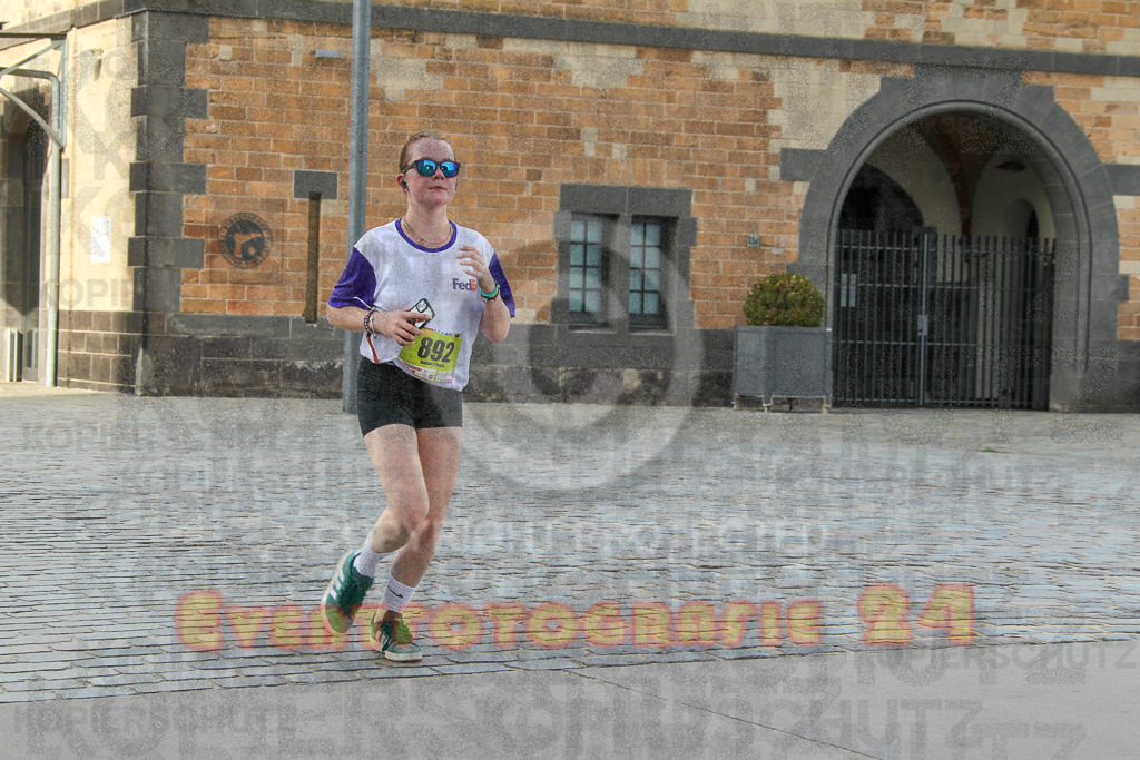 250920_1539_EV4_9371 | Sportfotografie im Rhein-Sieg Kreis, Köln, Bonn, NRW, Rheinland Pfalz, Hessen, etc. Unser Tätigkeitsfeld umfasst den Laufsport vom Volkslauf über den Marathon, Duathlon, Triathon bis zum Ultralauf wie Kölnpfad Ultra oder Schindertrail.