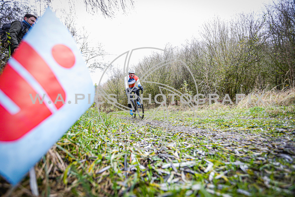 ..... | AUSTRIA, 24.11.24, 3.Radquerfeldein GP um das Sportzentrum Gunskirchen Image shows: Photo: Wapics / Andreas Willdoner