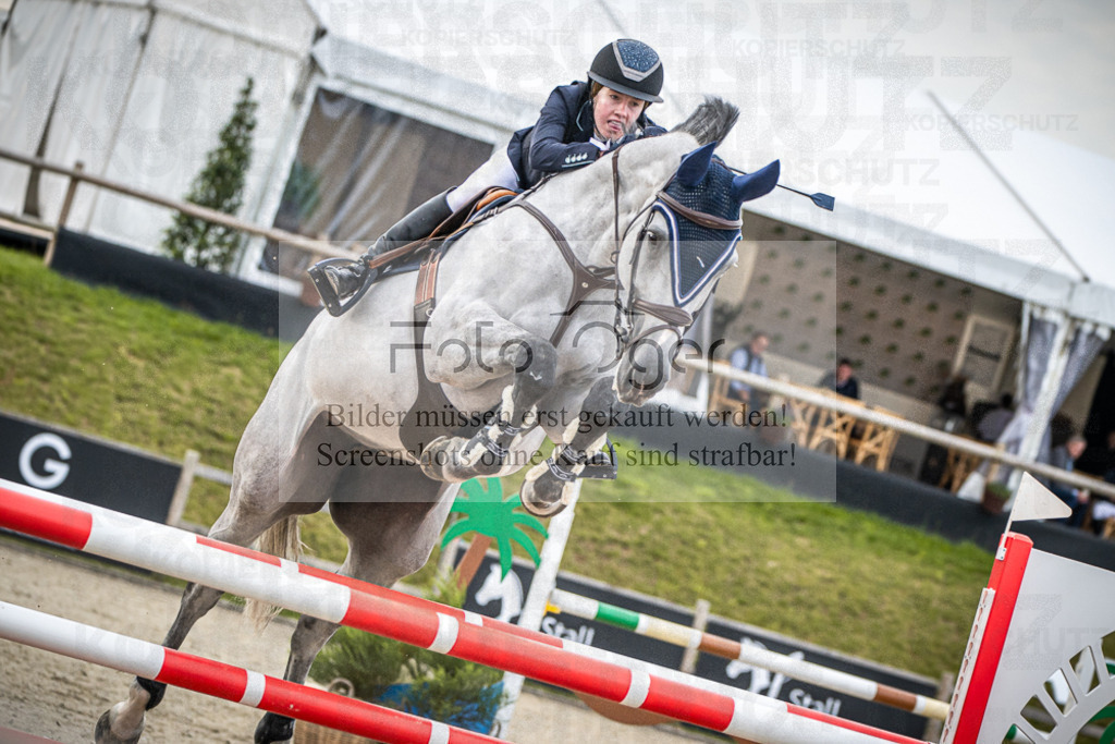 DOS_3514 | Entdecke hochwertige Reitturnierfotos von Foto Oger. Professionell, emotional und authentisch – jetzt Lieblingsmomente im Shop bestellen.Deutschlandweite Turnierfotografie. - Realisiert mit Pictrs.com