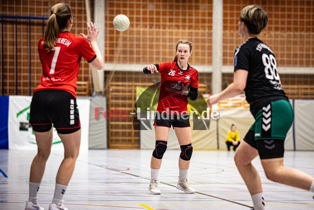 TSV Weilheim gegen TSV Murnau | Handball Bezirksoberliga Frauen Alpenvorland 2024/25, TSV Weilheim gegen TSV Murnau, 20250330,Chiara PADBERG (TSV Weilheim) in Aktion,2025-03-30 in Weilheim (Weilheim, Am Hardt), Chiara PADBERG (TSV Weilheim)Copyright: WolfgangxLindner www.foto-lindner.de