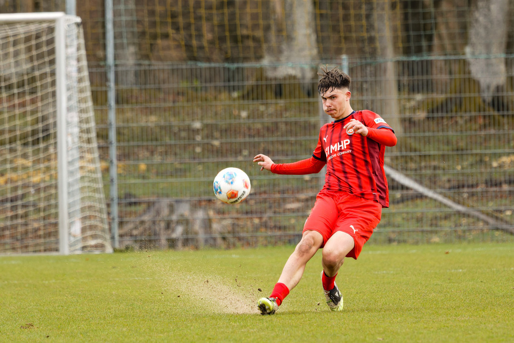 20260412-FCHS04_090 | 1.FC Heidenheim 1846 vs. FC Schalke 04, Fußball, U19, A-Junioren, NWL, U19-DFB-Nachwusliga, 2025/2026, 8. Spieltag, 12.04.2026 in Heidenheim, Walter-Birkhold-Jugendstadion (Foto: Michael Bulling) - Realisiert mit Pictrs.com