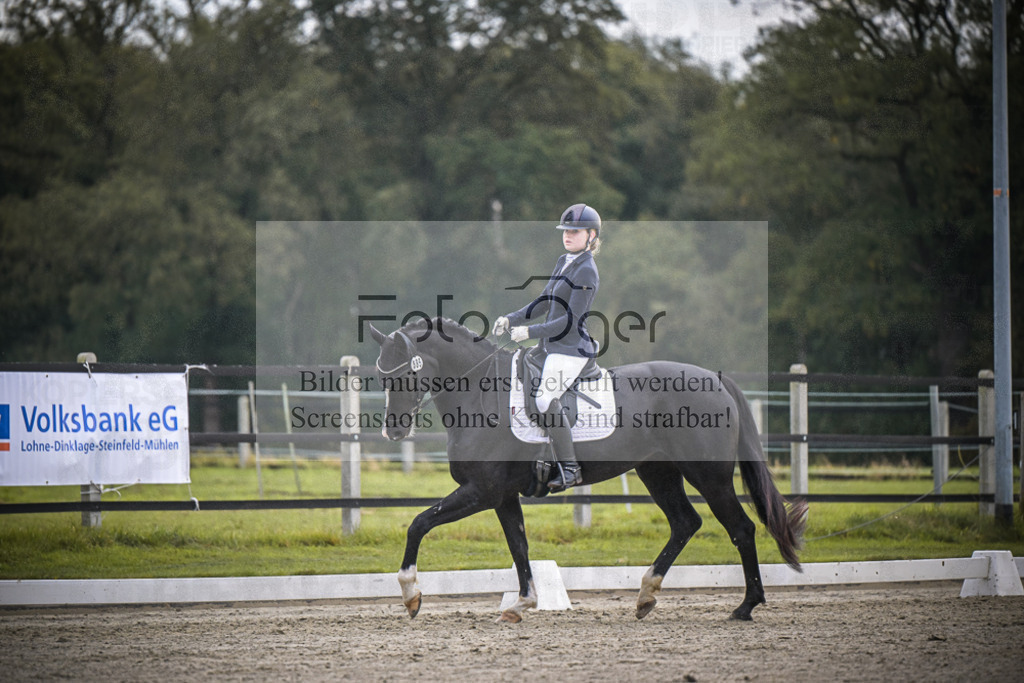DOS_2583 | Entdecke hochwertige Reitturnierfotos von Foto Oger. Professionell, emotional und authentisch – jetzt Lieblingsmomente im Shop bestellen.Deutschlandweite Turnierfotografie. - Realisiert mit Pictrs.com
