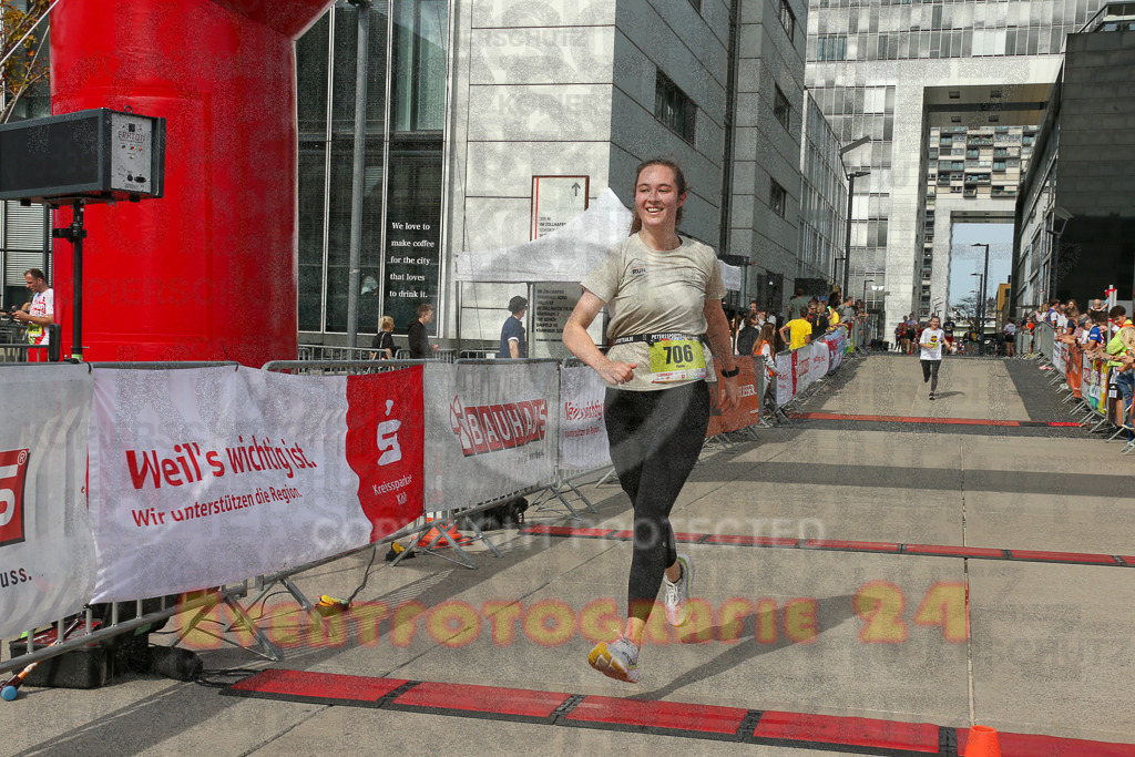 250920_1333_EX1_5510 | Sportfotografie im Rhein-Sieg Kreis, Köln, Bonn, NRW, Rheinland Pfalz, Hessen, etc. Unser Tätigkeitsfeld umfasst den Laufsport vom Volkslauf über den Marathon, Duathlon, Triathon bis zum Ultralauf wie Kölnpfad Ultra oder Schindertrail.