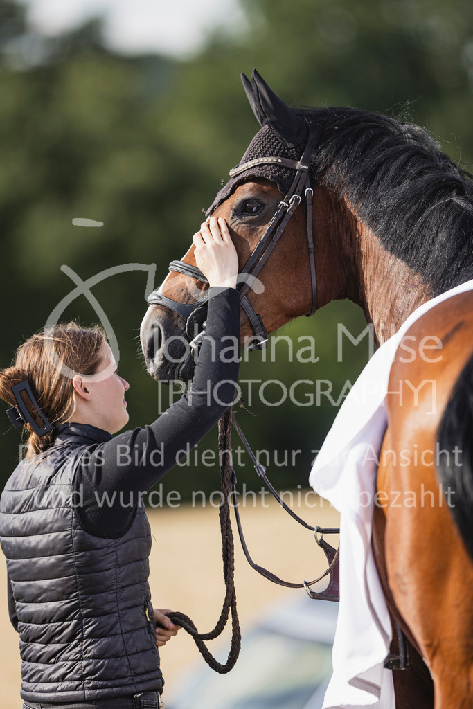 250711_BHO_2Ph-M2-2-875 | Deine schönsten Turniermomente als professionelle Fotos! Entdecke hochwertige Pferdesport-Fotografie im Online-Shop. Jetzt Fotos finden & bestellen!