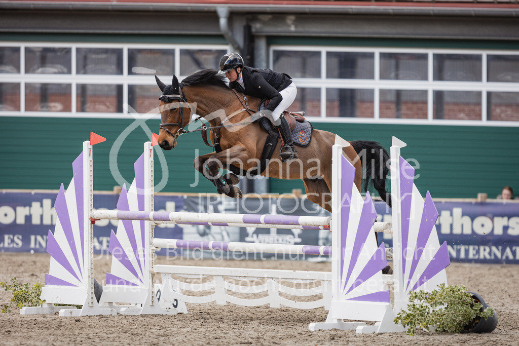 230411_Mühlen_03SprPf-L-458 | Deine schönsten Turniermomente als professionelle Fotos! Entdecke hochwertige Pferdesport-Fotografie im Online-Shop. Jetzt Fotos finden & bestellen!
