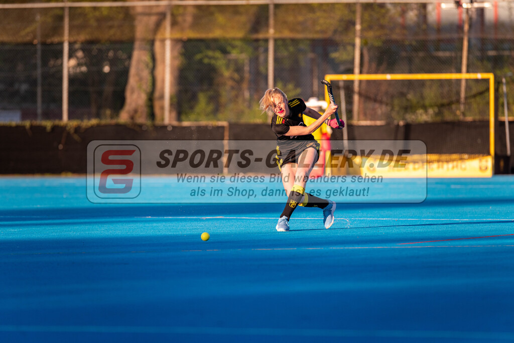 SM_20250425-D85_2749 | 1.Bundesliga Feld - Rückrunde (W) HTHC - DCADA / 1:2