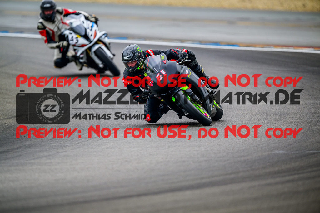 MaZZes_FotoMatrix_240614_6007705_8263 | ROT