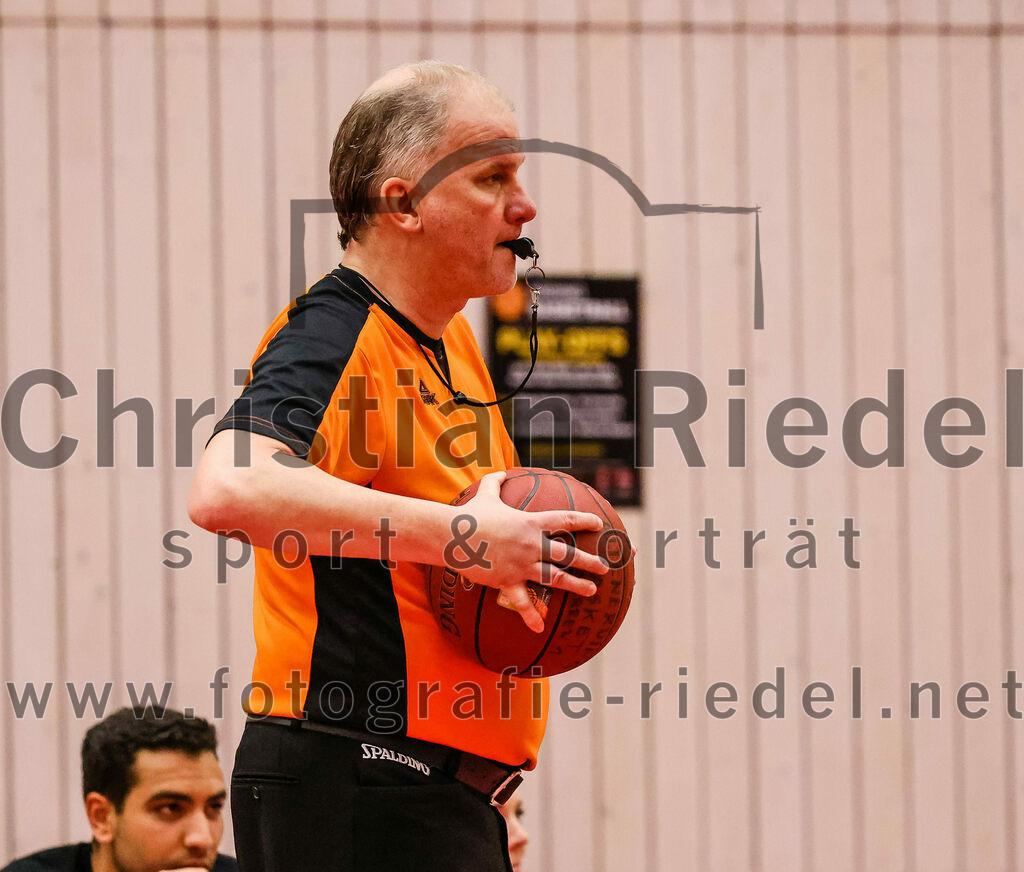 2022-05-29_069_SpVgg_Altenerding_gegen_Muenchen_Basket_2 | Erding, Deutschland, 29.05.2022:
Basketball, Bezirksliga 2021 / 2022, Herren Turnier der 2. der Aufstiegsrunden, SpVgg Altenerding gegen München Basket 2, Endergebnis: 

Foto: Christian Riedel / fotografie-riedel.net